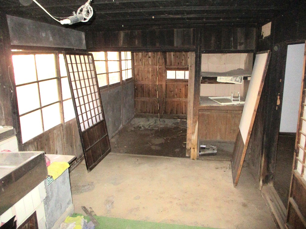 Wood house on a large plot in Gunma