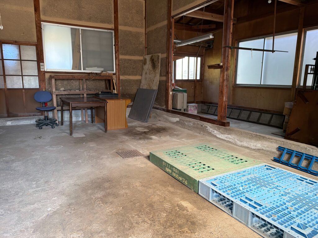 1970s wood house in Omiya, Kyotango, farmland, approval needed