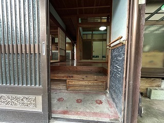 1960s house on a large plot in Osumi, Soo