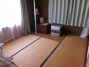 Gero City Akiya Bank [Hagihara 025] For sale 6.3M yen / Convenient for commuting and school / Child-friendly area