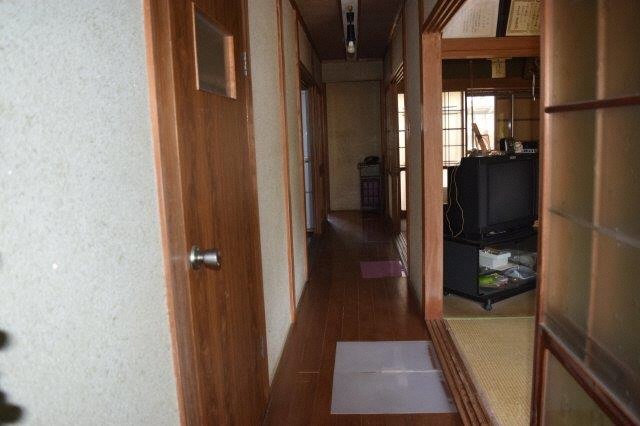1970s wood house in Kochi