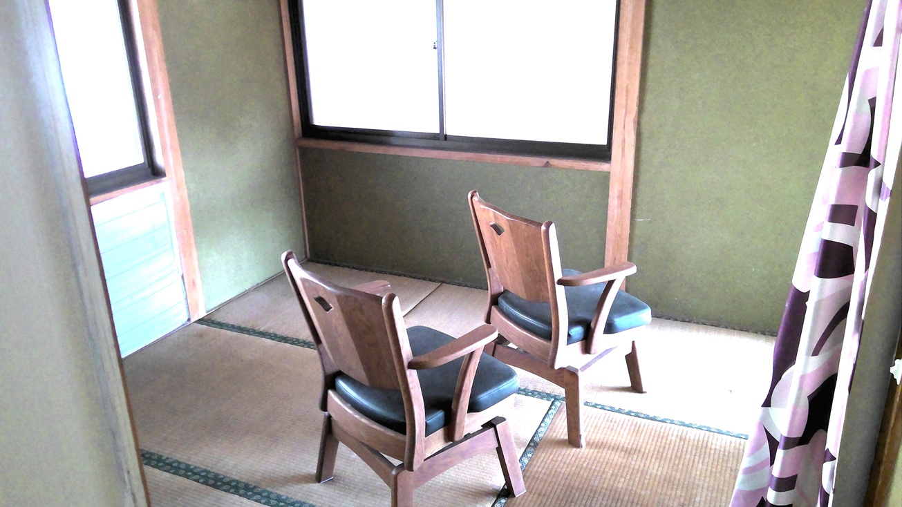 1980s wood house in Koyama, Kimotsuki, farmland, approval needed
