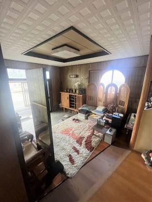 1970s wood house, 1-min walk to station, Shimane