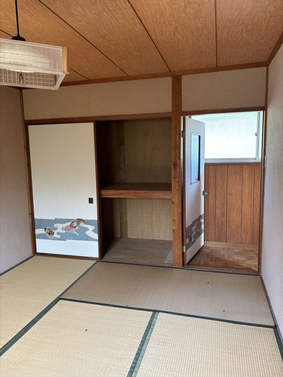 1970s wood house in Hyogo