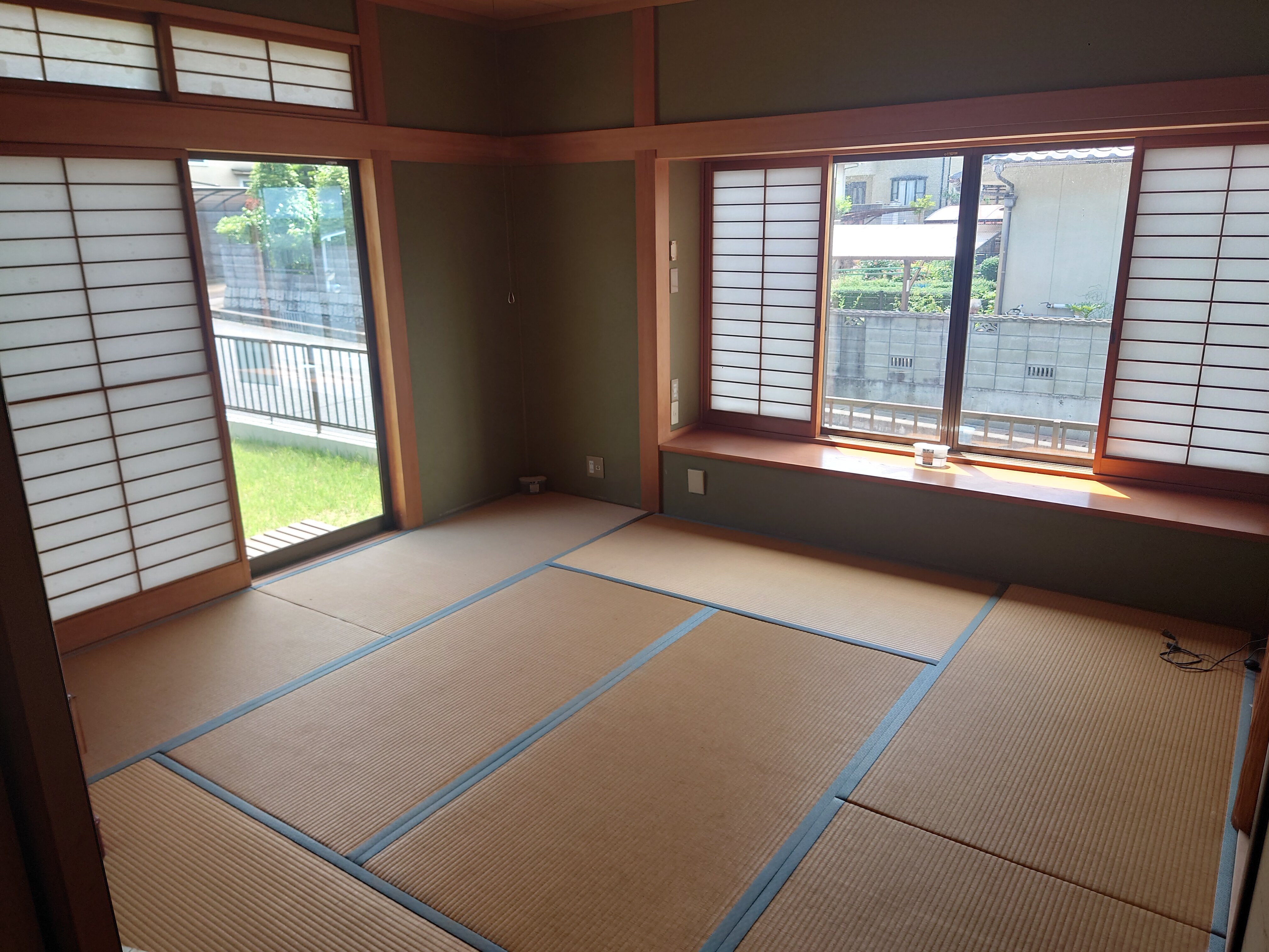 1990s wood house, 19-min walk to station, Okayama