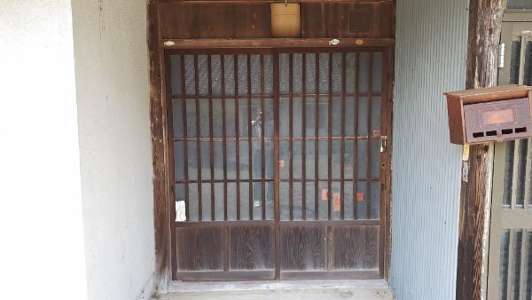 Wood house with storehouses in Hyogo