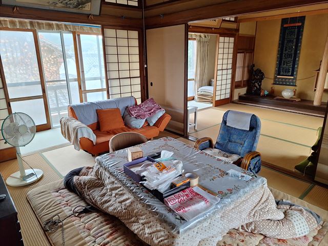1960s wood house, 14-min walk to station, Yamaguchi