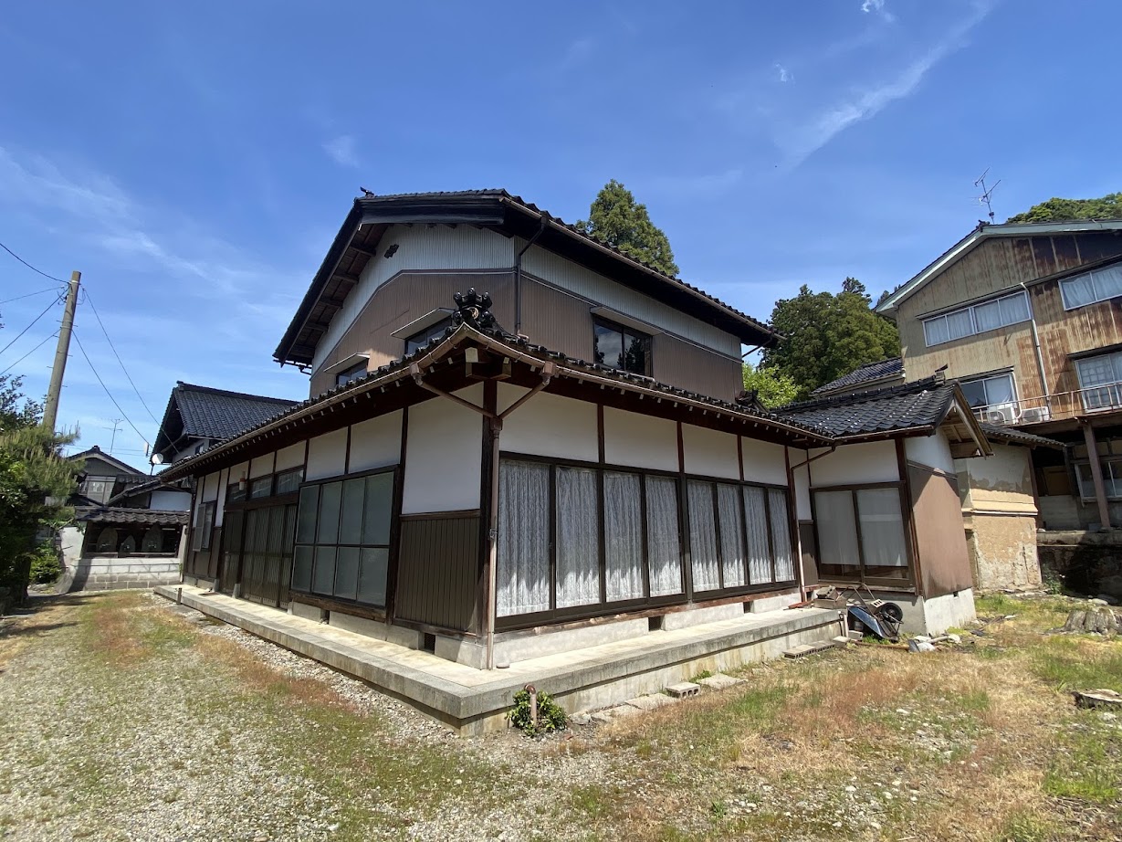 1970s wood house in Toyama