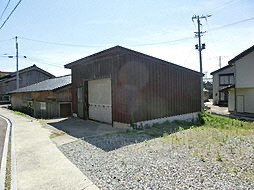 1920s wood house on a large plot in Niigata