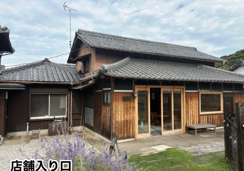 Wood house in Kagawa