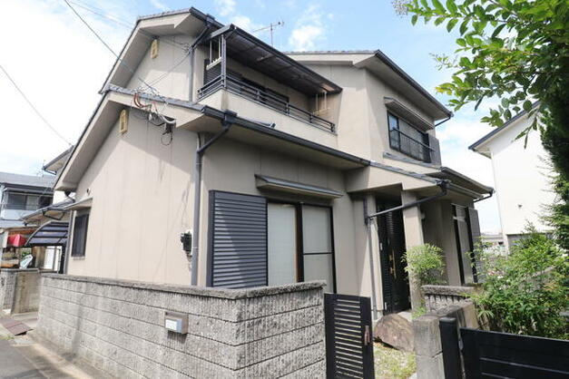 1990s wood house, 4-min walk to station, Kagawa