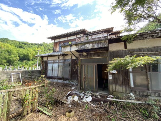 Wood house in Ehime