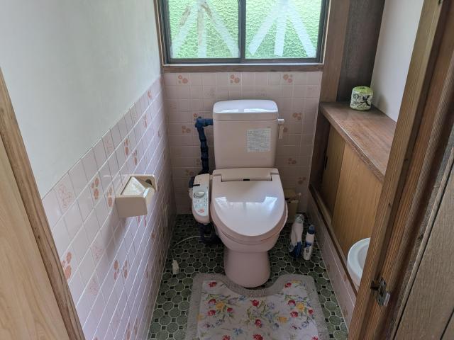 1970s wood house, 19-min walk to station, Nagasaki