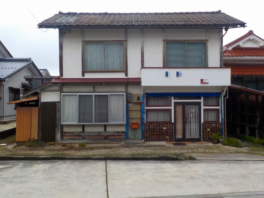 1980s house, 14-min walk to station, Tottori