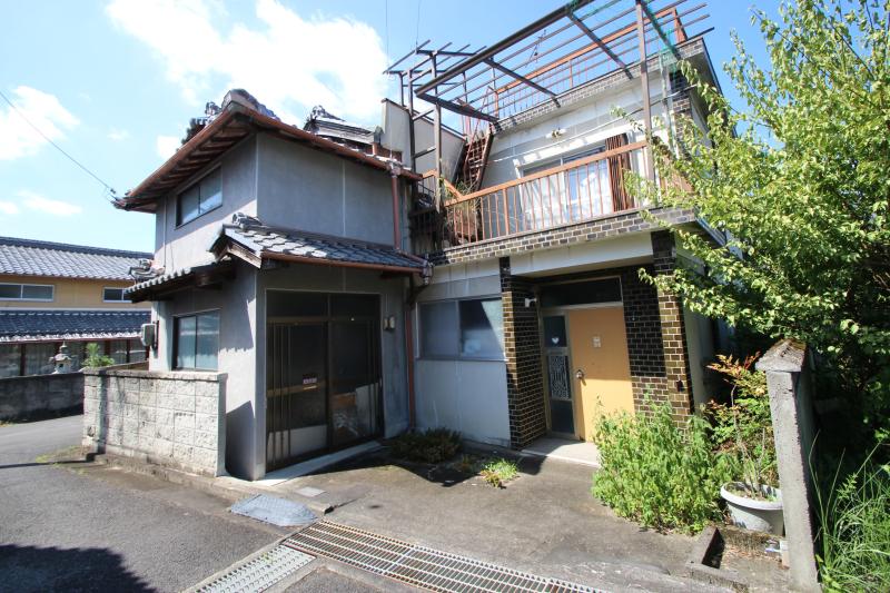 House, 11-min walk to station, Mie