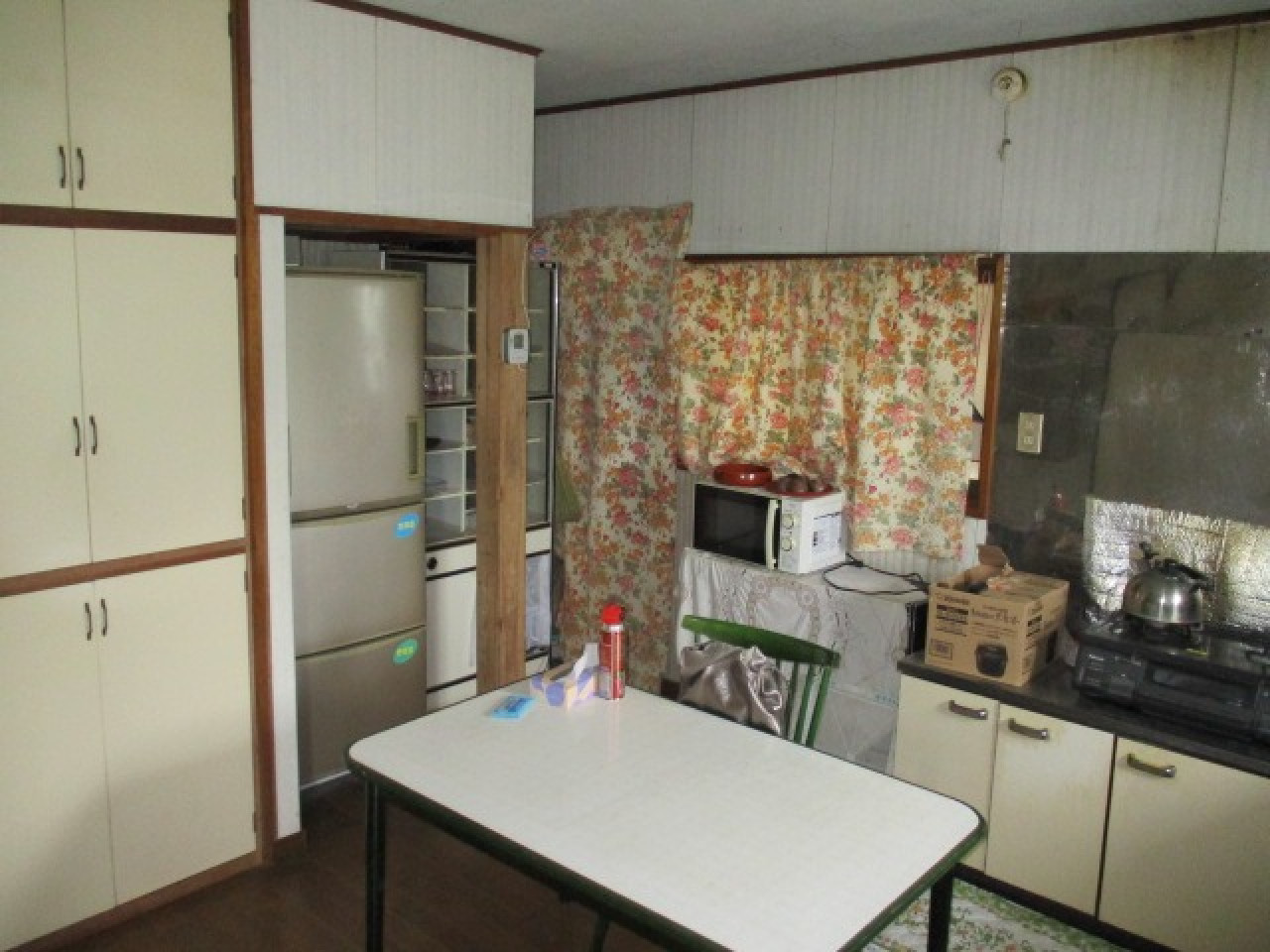 1980s wood house on a large plot in Tochigi