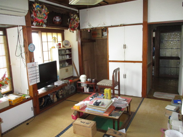 1960s wood house, 6-min walk to station, Tochigi