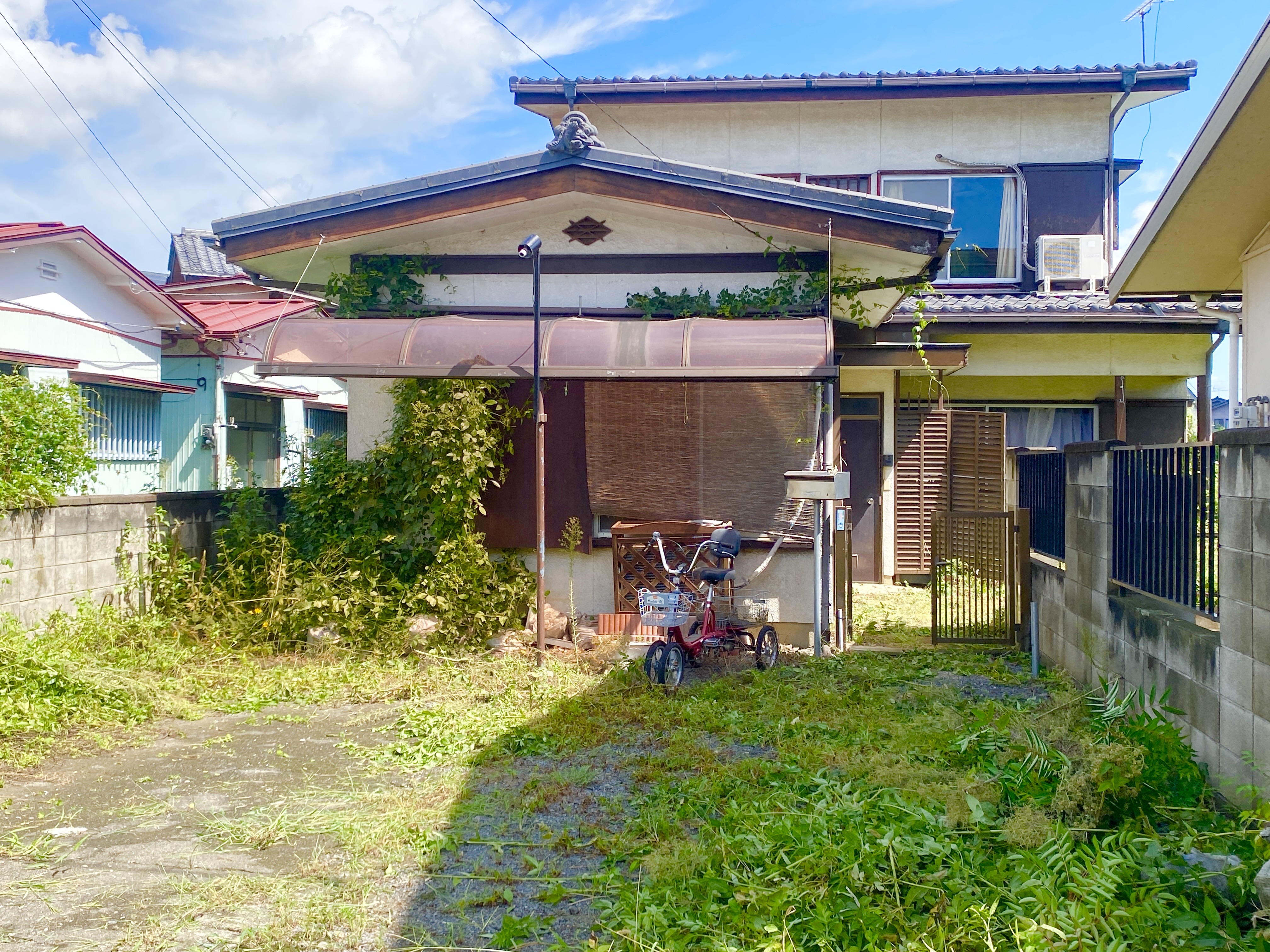 1970s wood house, 10-min walk to station, Tochigi