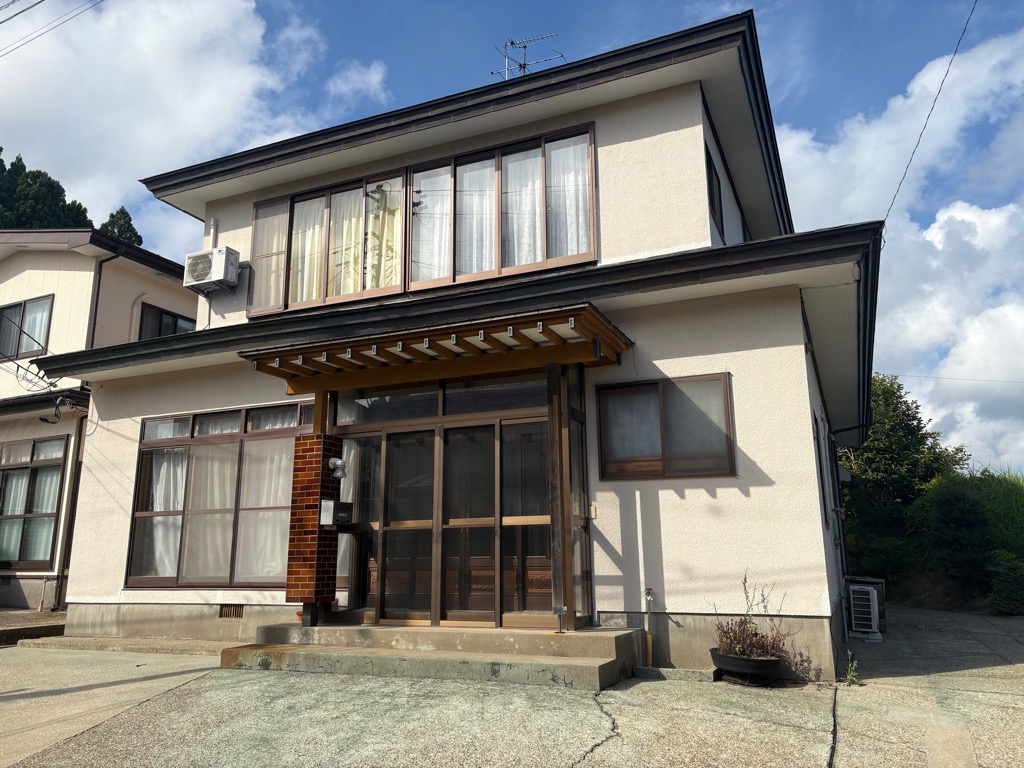 House, 9-min walk to station, Akita