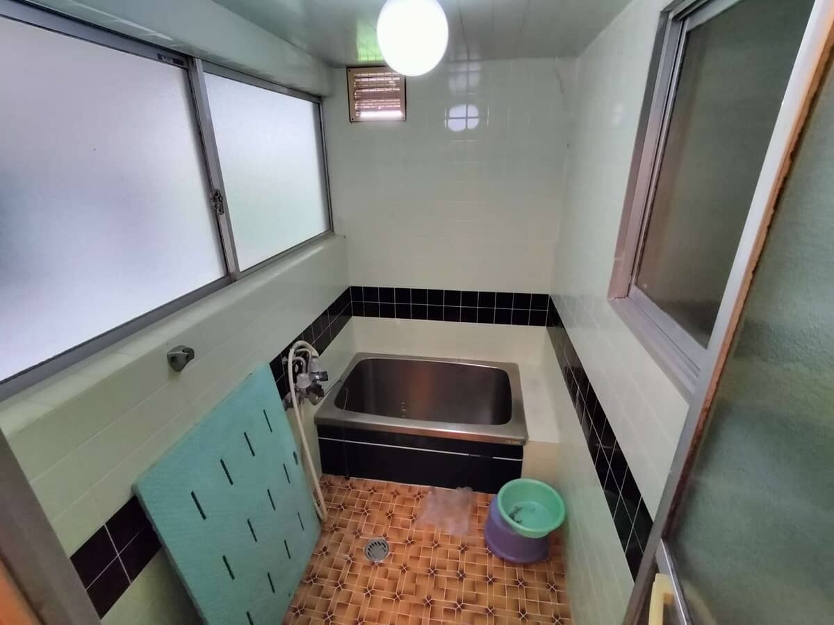 1970s wood house, 18-min walk to station, Hiroshima