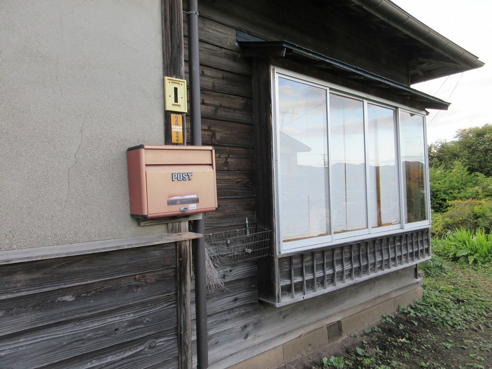 1950s wood house on a large plot in Iwate