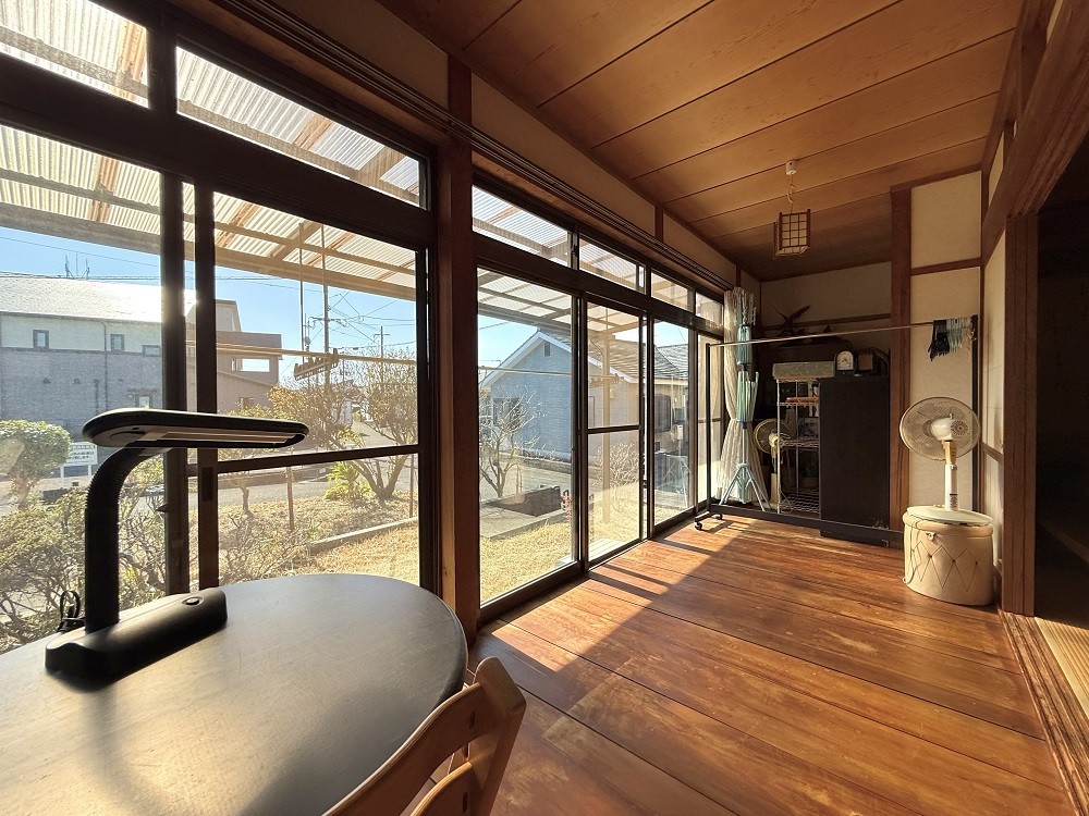 1990s wood house near the coast in Ibusuki, Kagoshima
