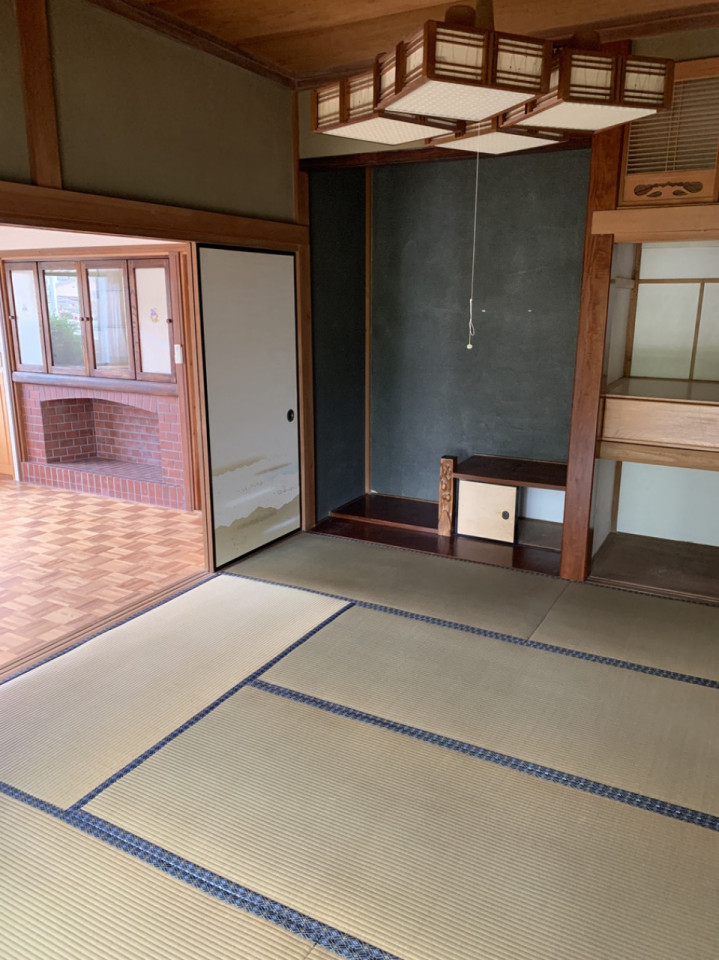 1990s wood house, 11-min walk to station, Tochigi