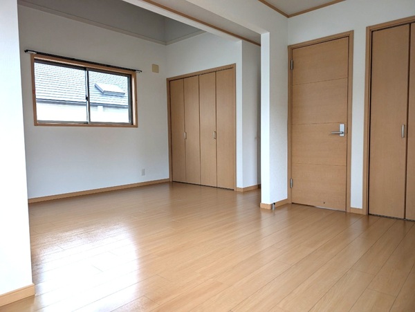 2000s wood house, 14-min walk to station, Hyogo