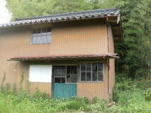 Wood house on a large plot in Niigata