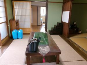 Gero Akiya Bank [Hagihara 054]: 8M yen, Move-in Ready, Near Station, Along National Road - Perfect for Relocation