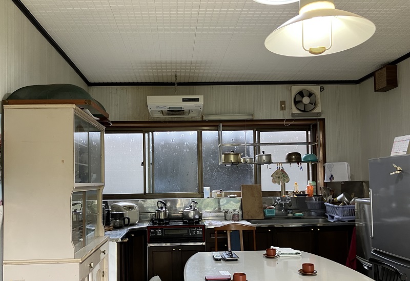 1930s wood house, 11-min walk to station, Tottori