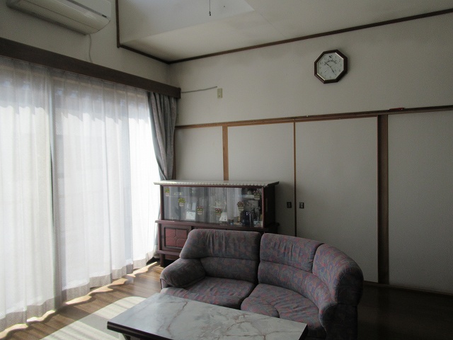 1990s steel-frame house in Nagano