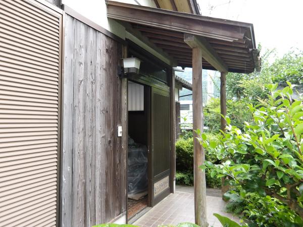 1970s wood house, 6-min walk to station, Ehime