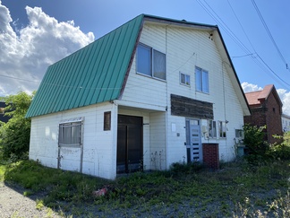 1950s wood house, 9-min walk to station, Hokkaido