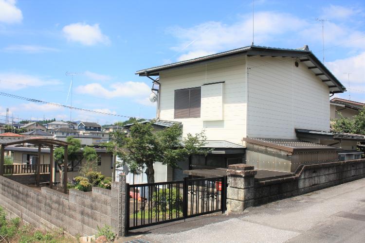1970s wood house, 15-min walk to station, Tochigi