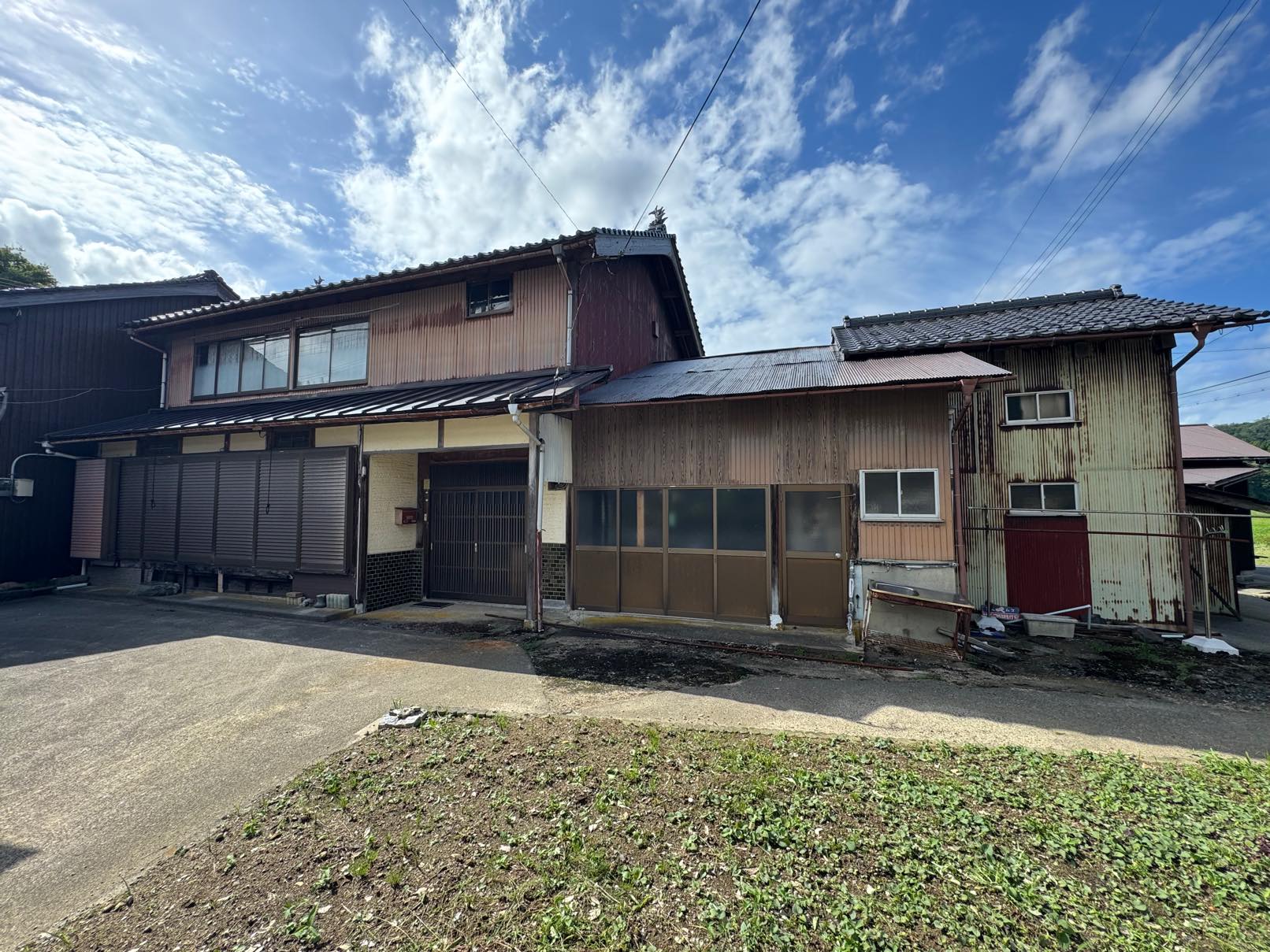 Wood house in Ine, Kyoto, farmland, approval needed
