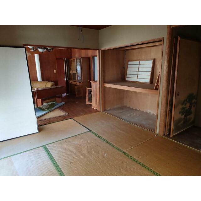 1970s steel-frame house, 16-min walk to station, Mie