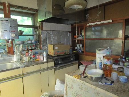1970s wood house in Oita