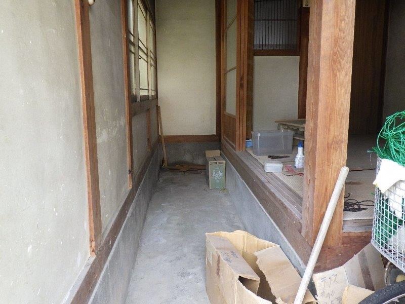 1960s wood house in Kochi