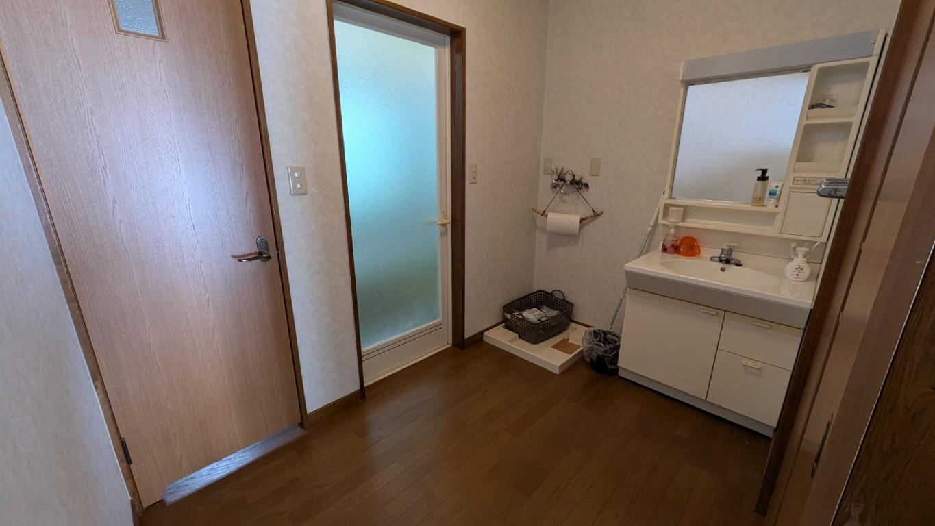 Listing No. 401 [For Sale] Kanioka Town, Mountainous Area 8,900,000 yen