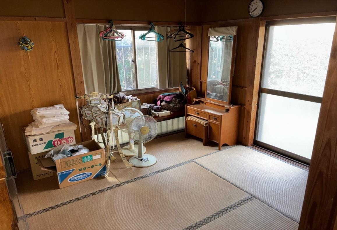 1980s wood house near the coast in Izumi, Kagoshima