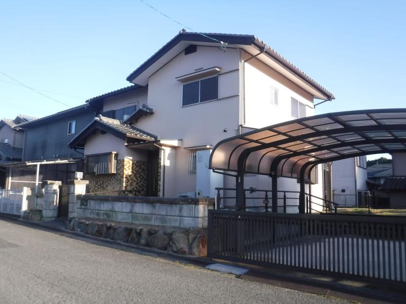 1970s wood house, 12-min walk to station, Mie