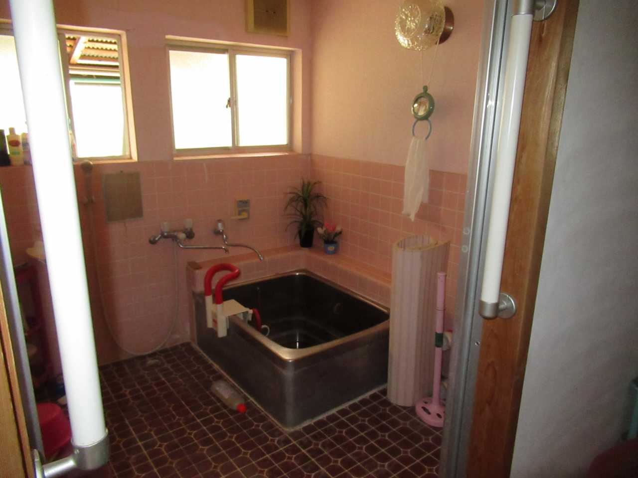 House, 8-min walk to station, Oita