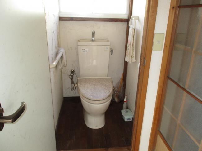 1960s wood house, 17-min walk to station, Okayama