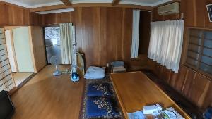 1970s wood house on a large plot in Yamaguchi