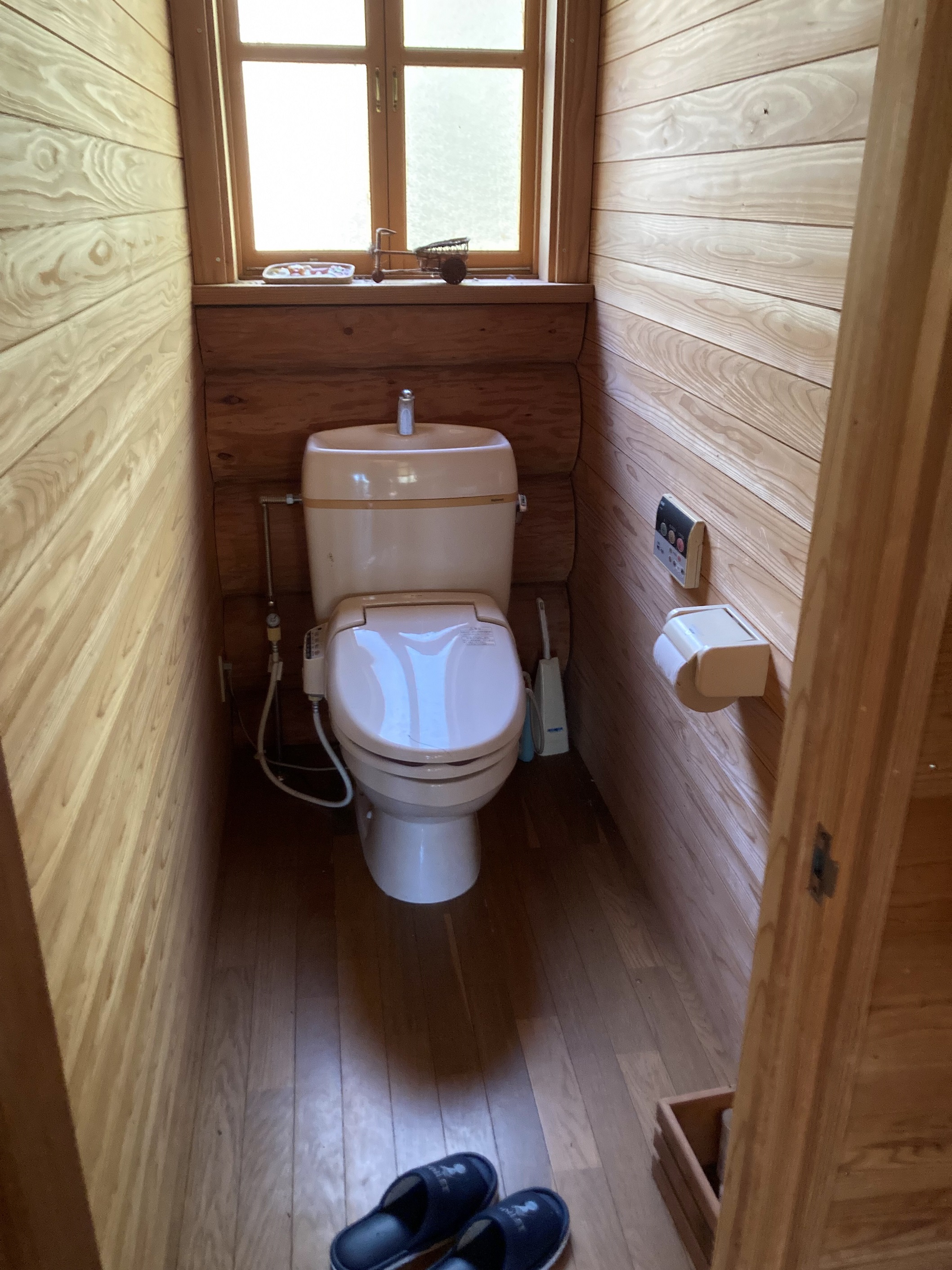 2000s wood house, 12-min walk to station, Shizuoka