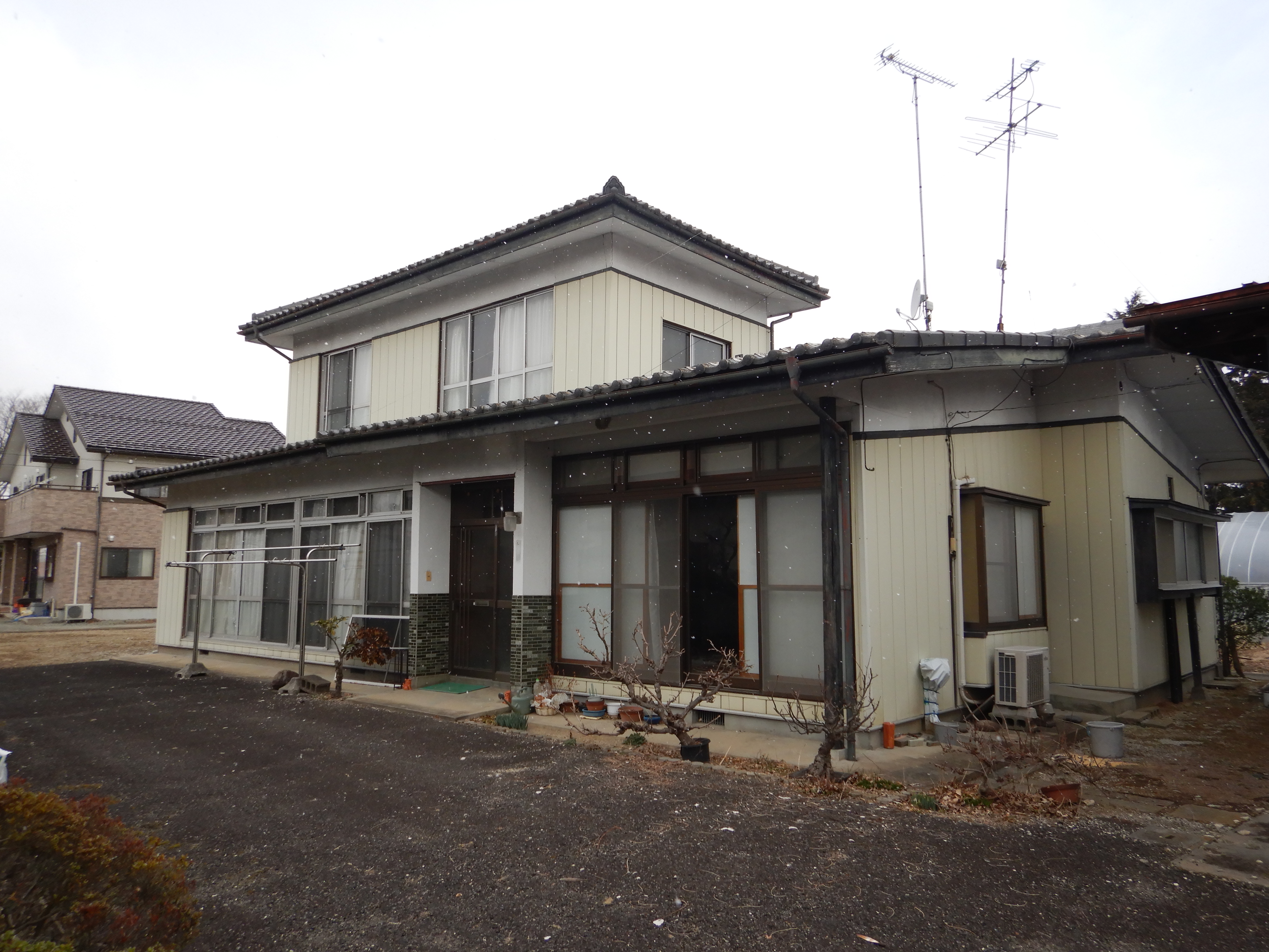 1970s wood house on a large plot in Fukushima