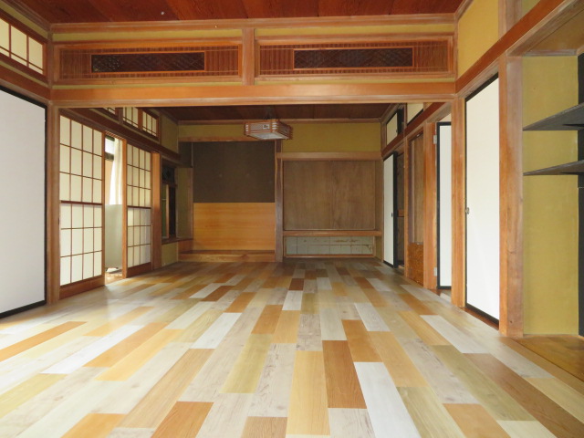 Floor plan for 1980s wood house in Tochigi