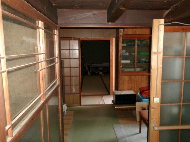 1970s wood house on a large plot in Okayama