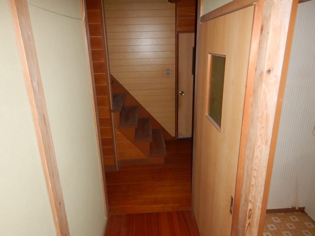 1980s wood house in Ehime
